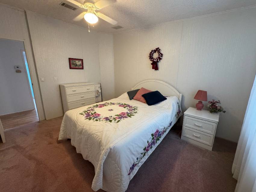 4564 Dublin Place a Lakeland, FL Mobile or Manufactured Home for Sale